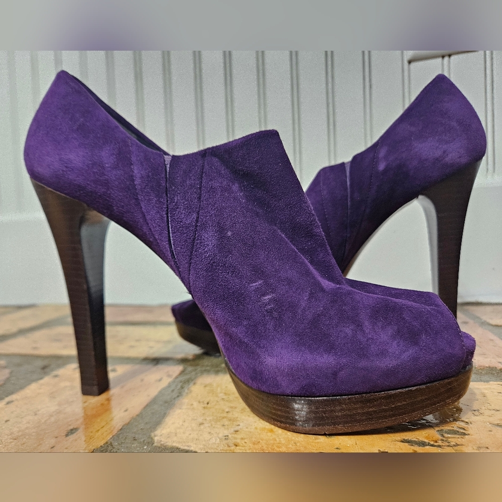 Stuart Weitzman Purple Suede Heels